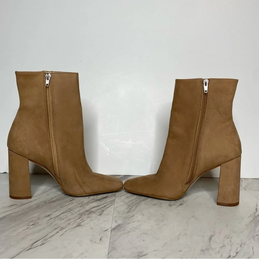Steve Madden Lourde Tan Nubuck Bootie 8M